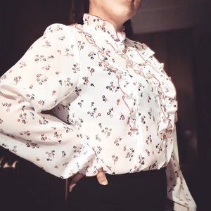Adorable Vintage Blouse